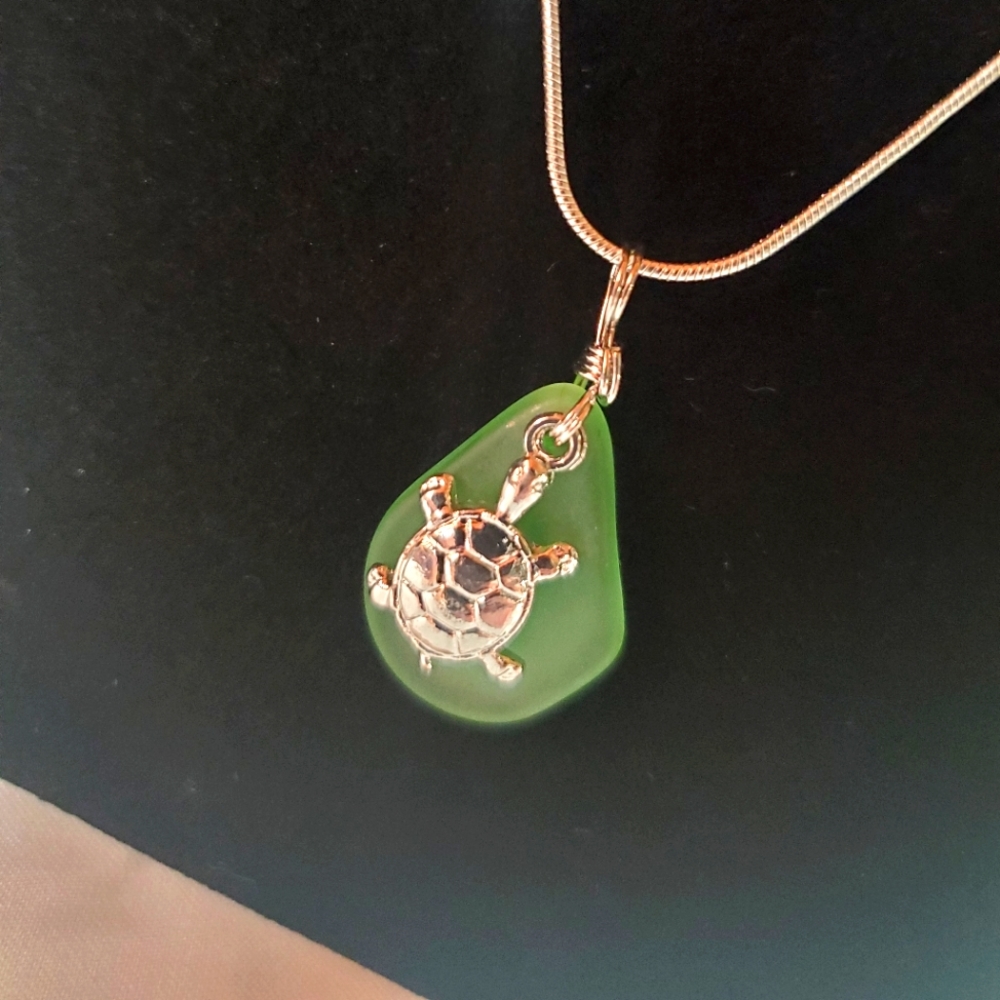 Turtle & Glass Teardrop Pendant-New - Picture 2 of 5